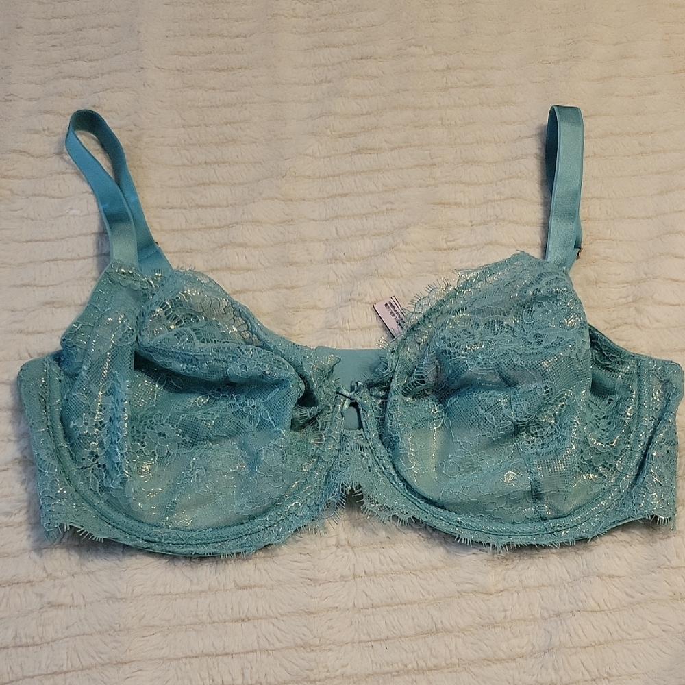 NWOT Victoria's Secret Dream Angels Unlined Demi Lace Bra